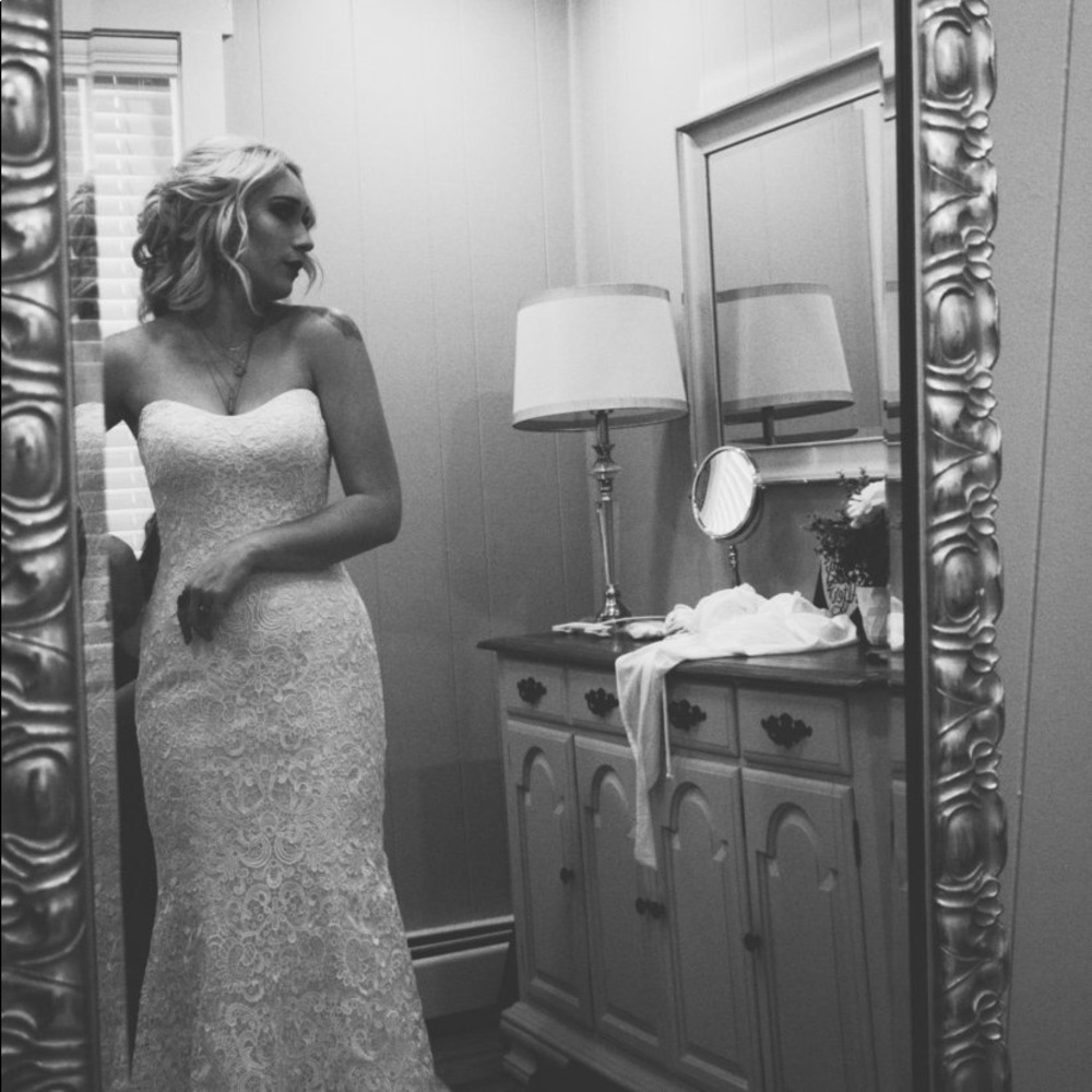 Wedding dress